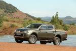 Mitsubishi L200 Double Cab 2015 года
